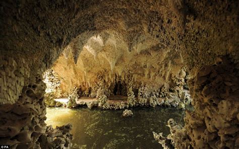 “The Crystal Cave” Unveiled: A Sixth-Century Spanish Legend Explores Humanity’s Relationship with Nature and Fate!